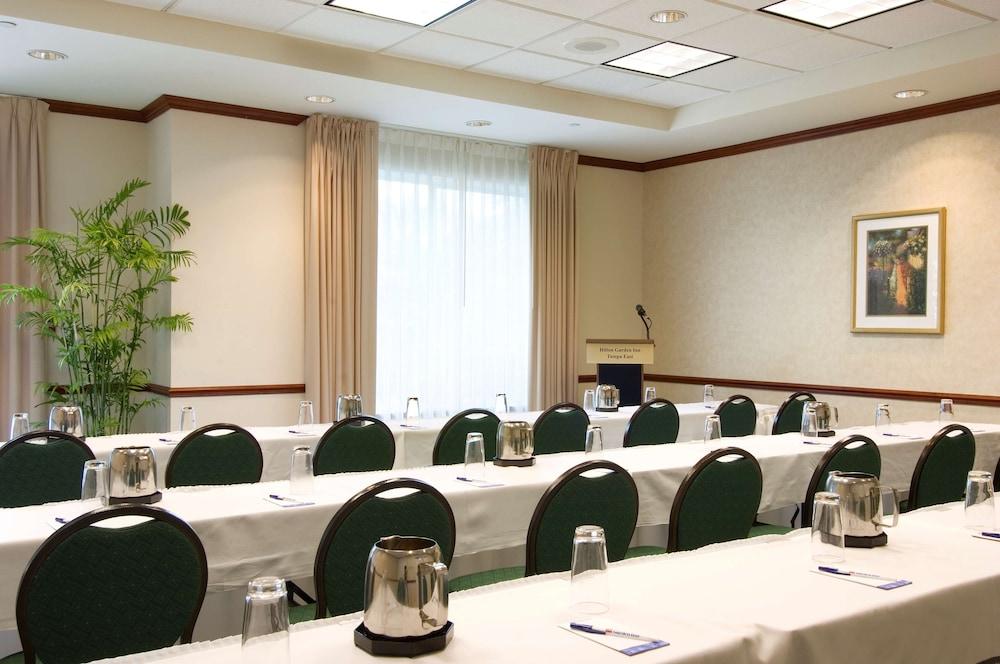Hilton Garden Inn Tampa East Brandon Mango Exteriör bild